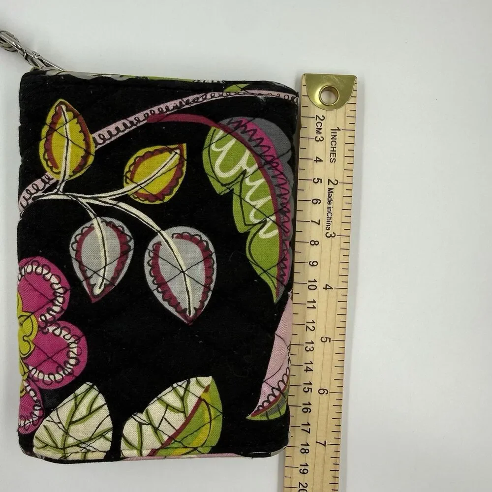 Vera Bradley Wallet Black Pink Turnlock Moon Blooms Quilted Zip Around